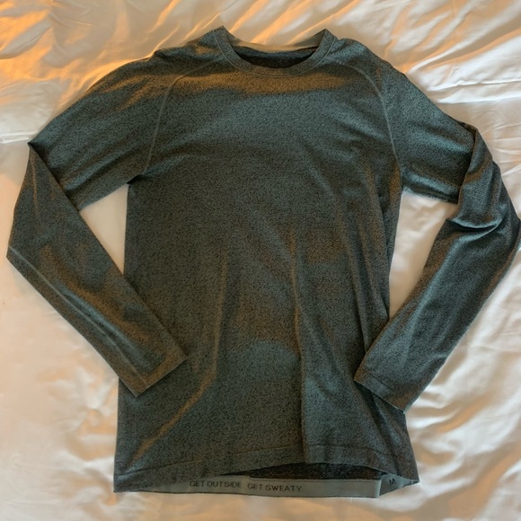 lululemon athletica Other - Men’s Lululemon long sleeve shirt